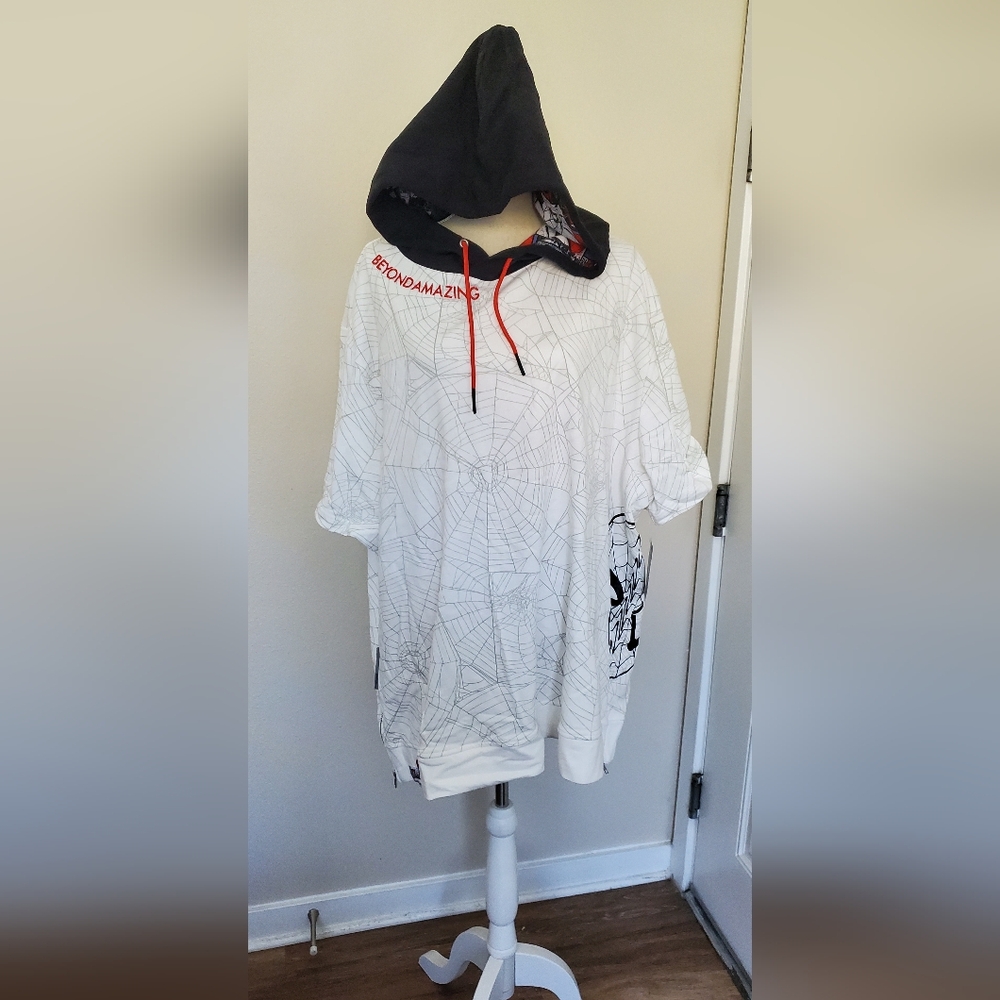 Spiderman Marvel White Short Sleve  Hoodie Size Xxl